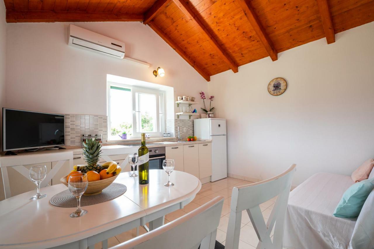 Willa Vineyard House & Olive Grove House Račišće Zewnętrze zdjęcie