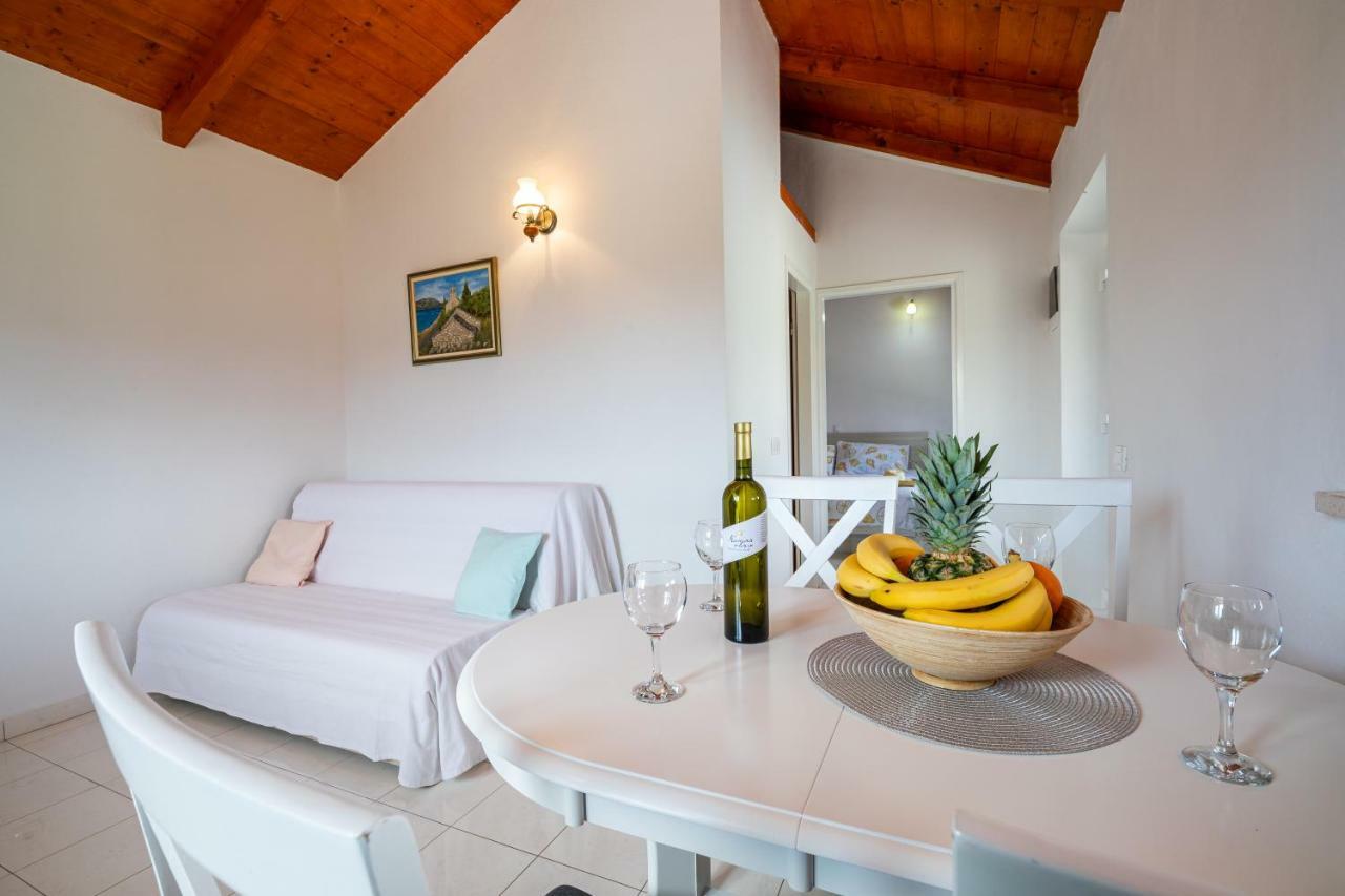 Willa Vineyard House & Olive Grove House Račišće Zewnętrze zdjęcie